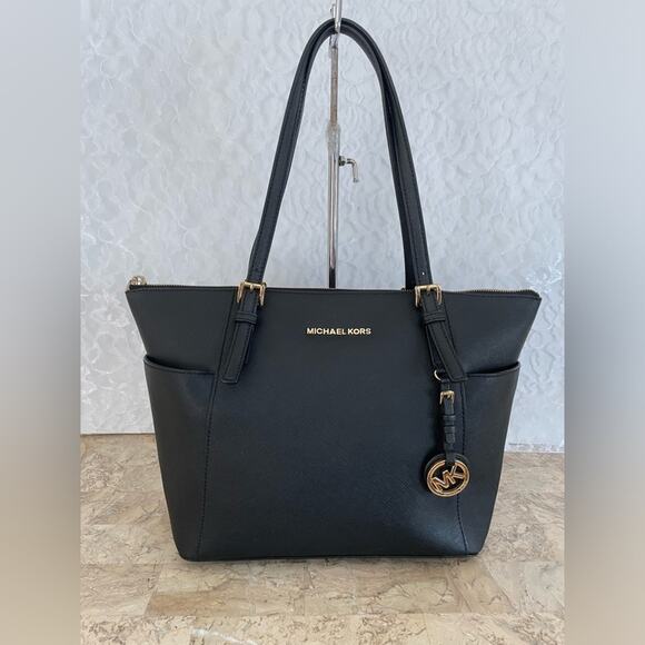 MICHAEL KORS Voyayer black crossgrain tote shoulder bag - Picture 1 of 9